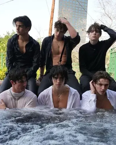 IdealSlug6871의 Les frères Moreau