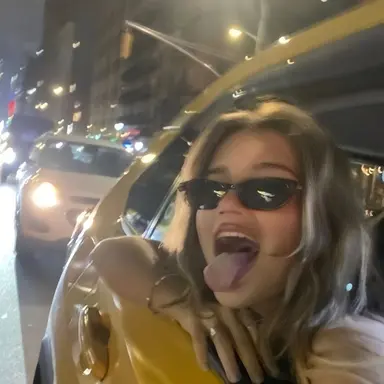 Profile image of Maddie