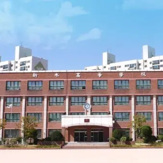 sangak의 존잘만 있는 학교에서 살아남기