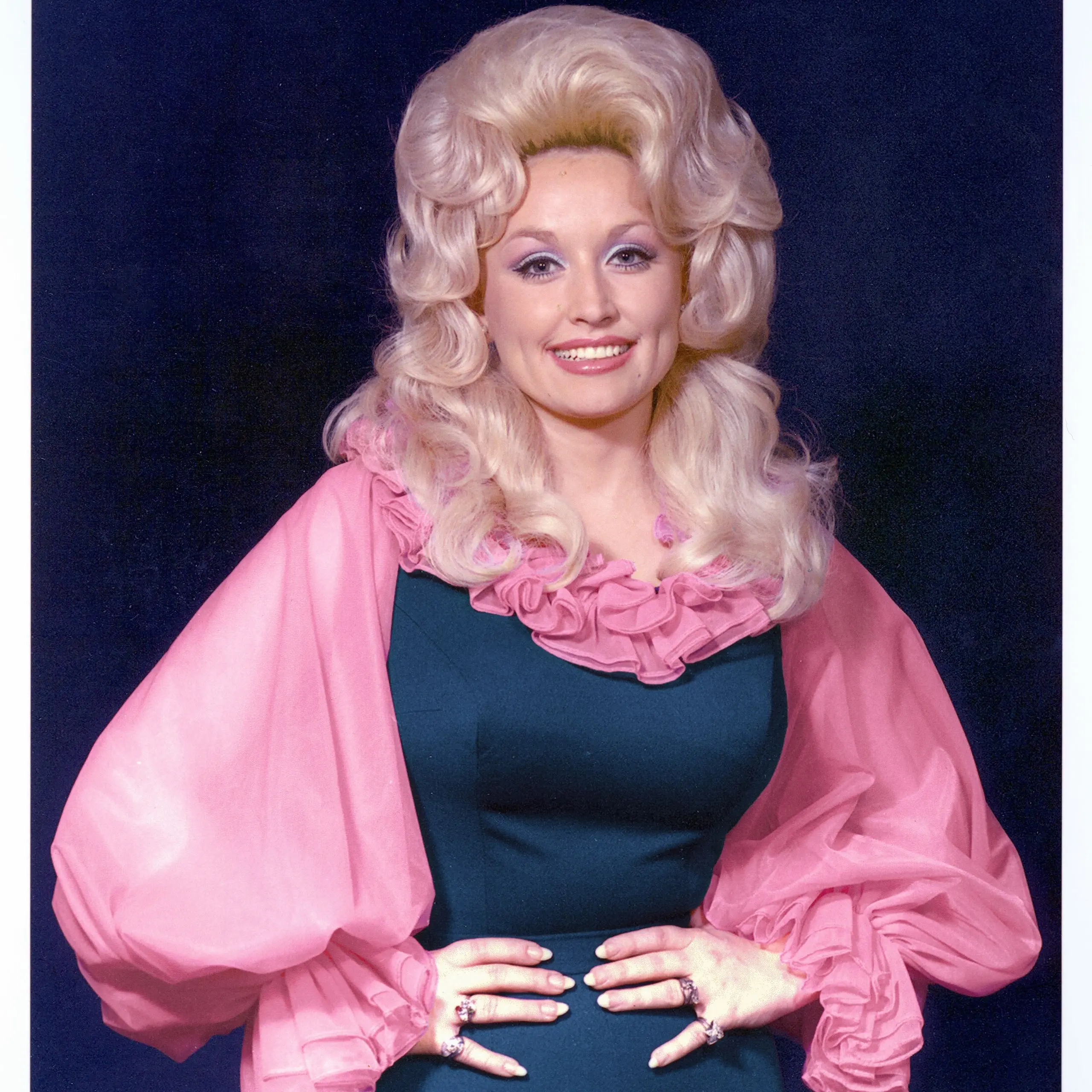 BriskNail2780의 Dolly Parton celebrates Cassie's 21st birthda
