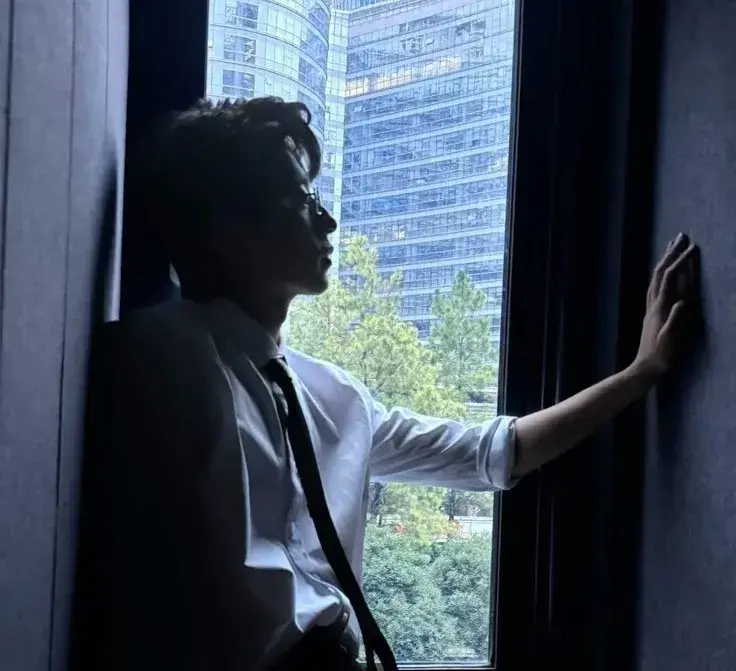 ShortLaser2930의 Elias