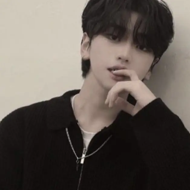 DecentBarn4079의 백윤후