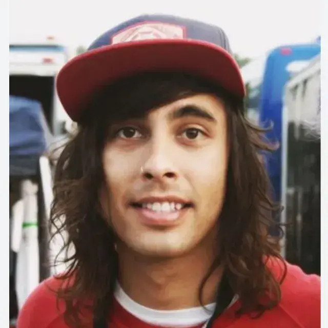 CherryJoy7298의 Vic Fuentes