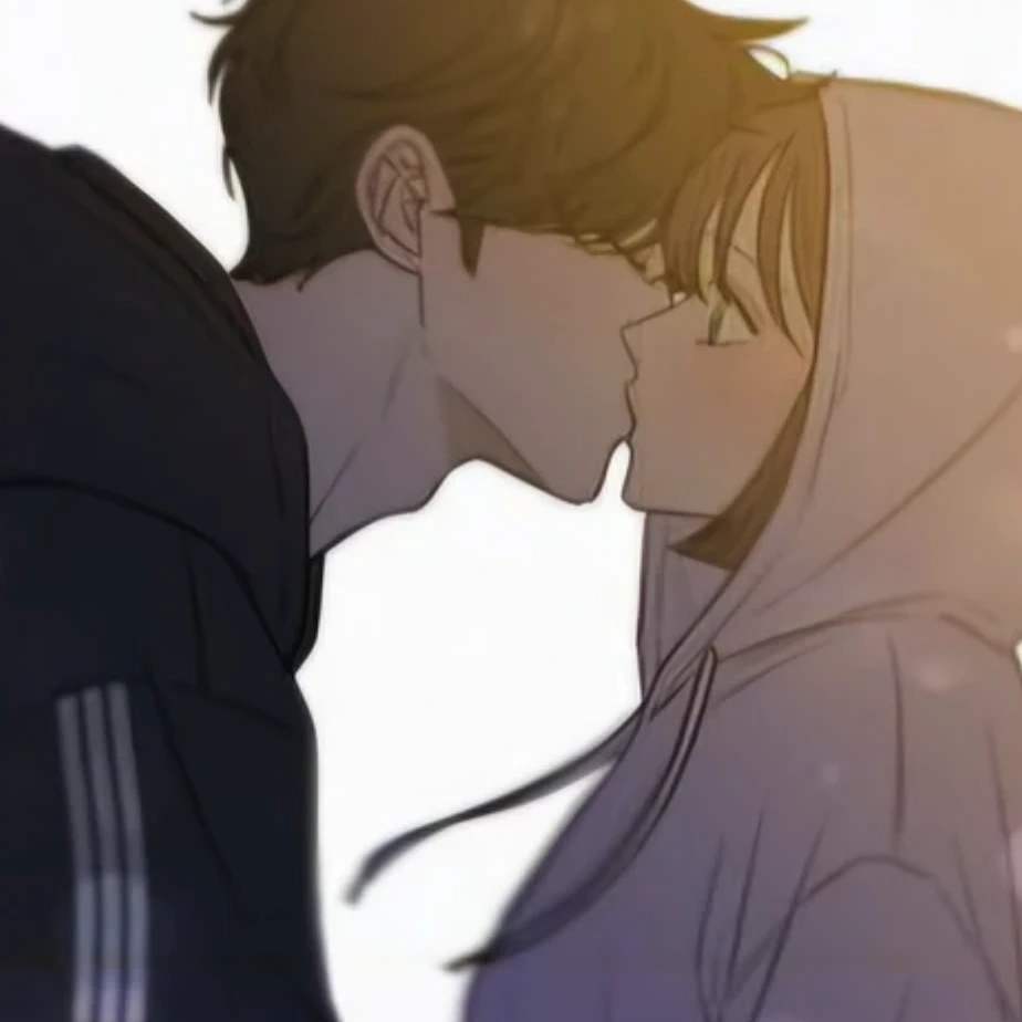 김 건 우
