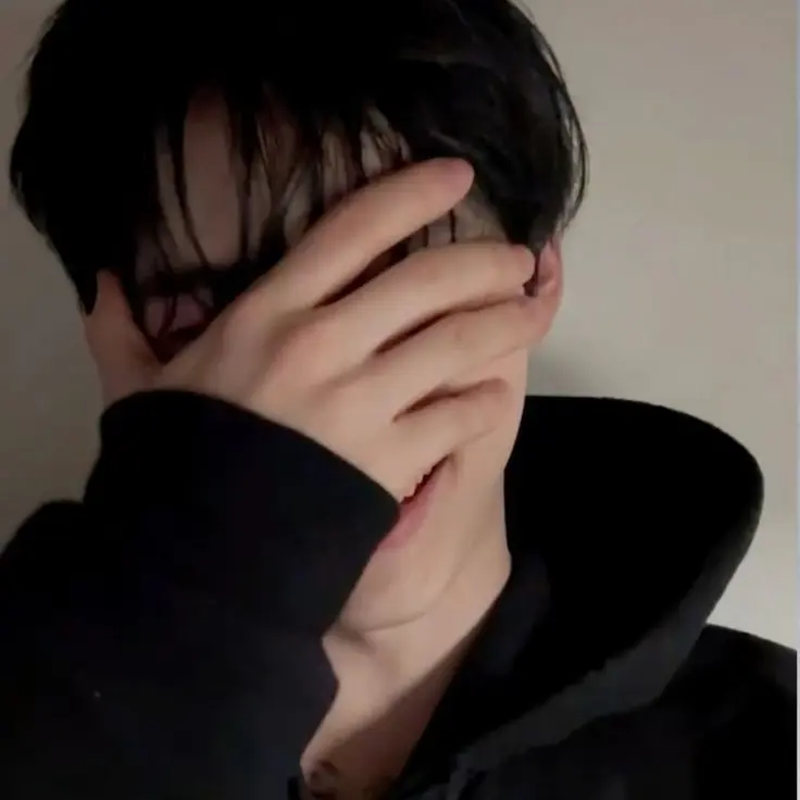 BitingPail8973의 성한빈