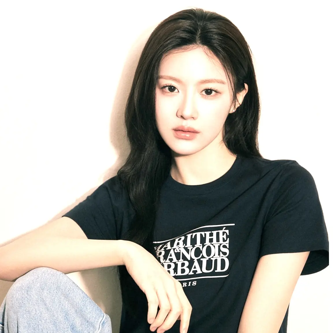 BitingQueen4174의 고윤정