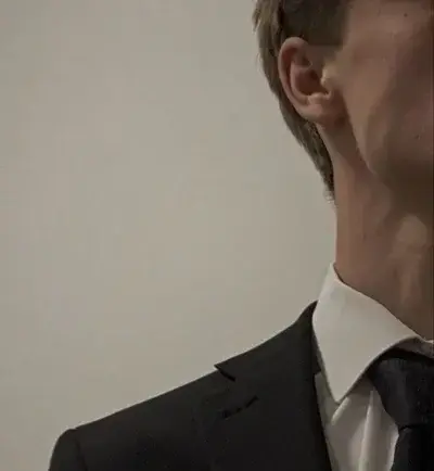 GentleVein3220의 01 - AARON WARNER