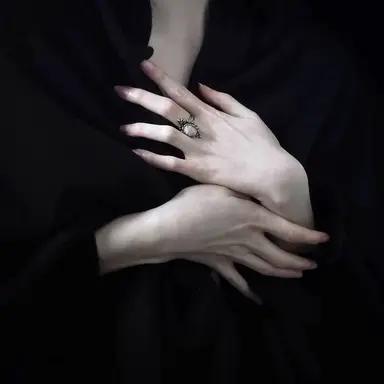 Profile image of Ava Valemire