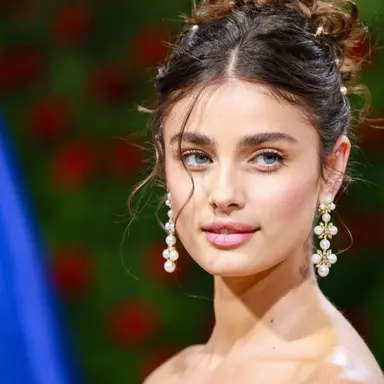 Profile image of Taylor Hill