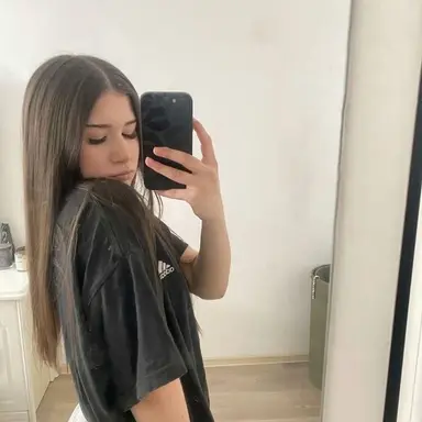 Profile image of Valentina