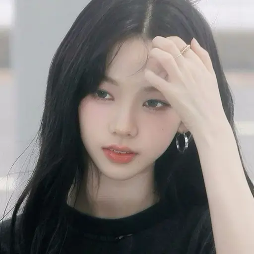 SolemnIdol1592의 유지민
