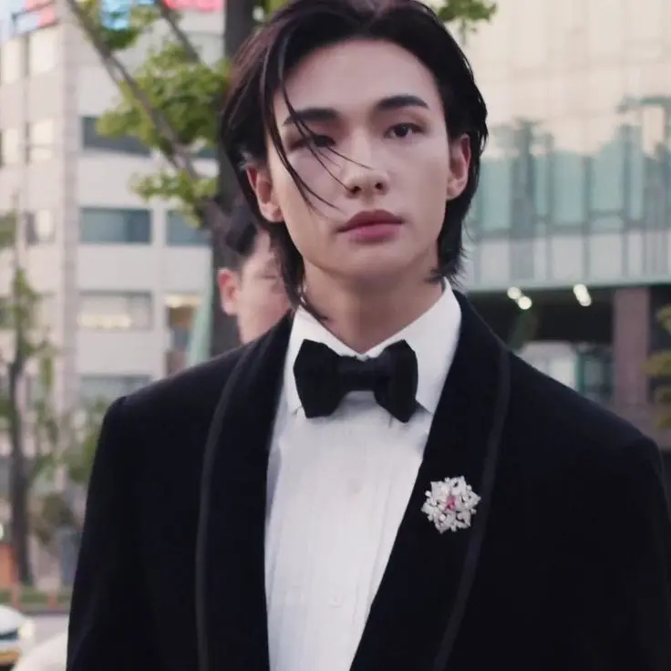 78catsona_Skateboard의 Forced marriage Hyunjin