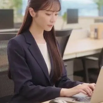 SnarlyPixel4835의 スーパーロングヘア社員だけの会社
