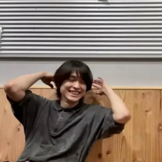 WiseRobin0638의 松村北斗