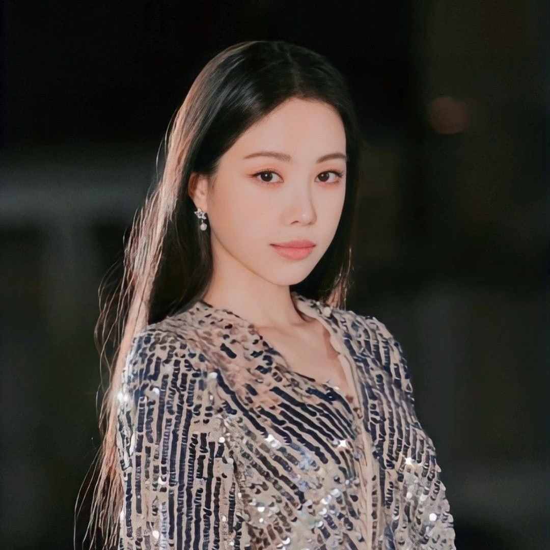 손나은
