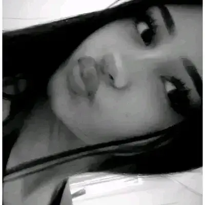 WeakFox3033의 Lesbian best friend