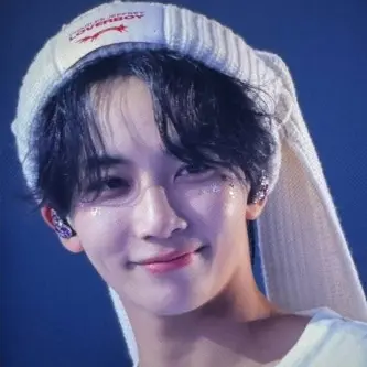 GlazedQueen7269의 윤정한