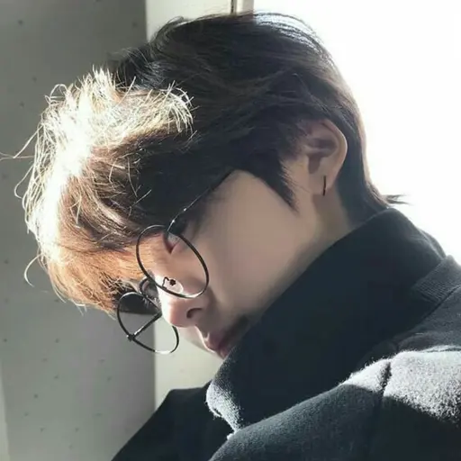 ExoticPansy4641의 이강현