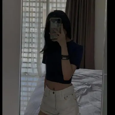 Profile image of Allie