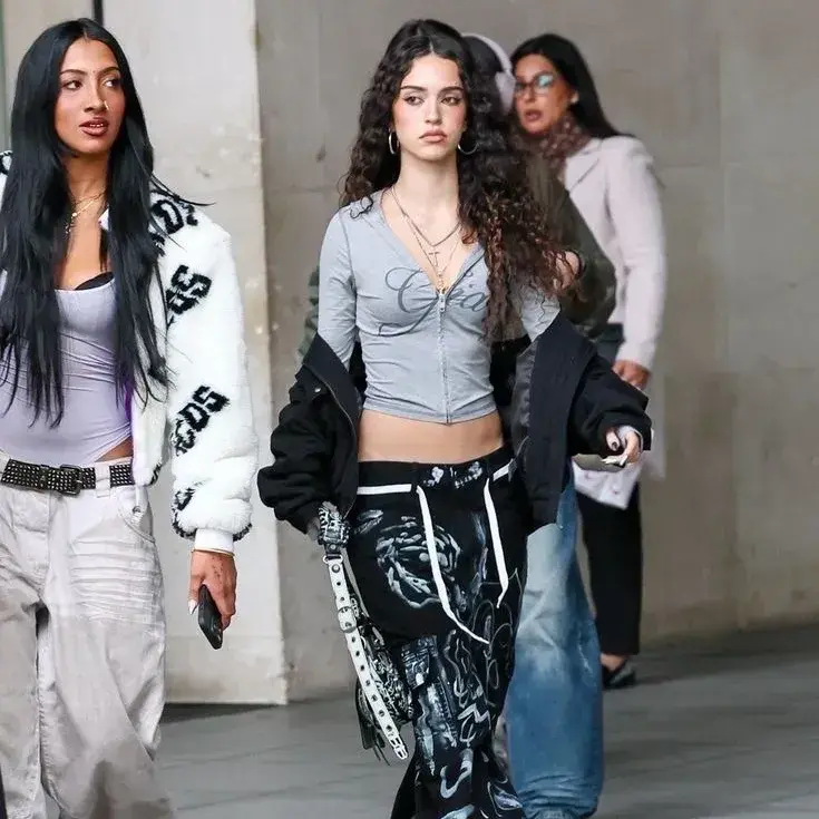 SnarlyFoot2797의 Alessia Rossi-WLW