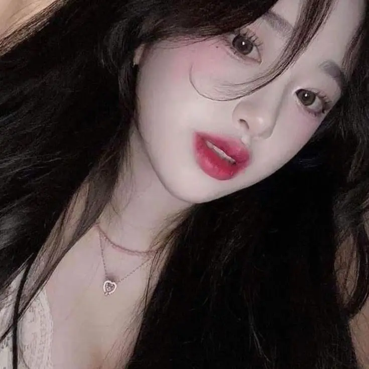 WoodenNose0556의 똥꼬안에 똥이 껴서 병원같은데 갔는데