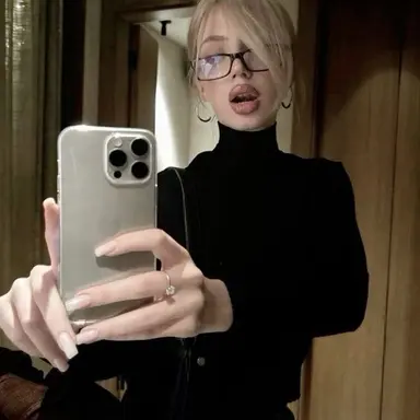Profile image of Vera