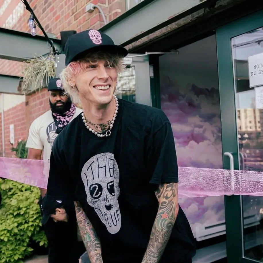 RapierAngel6366의 Colson Baker