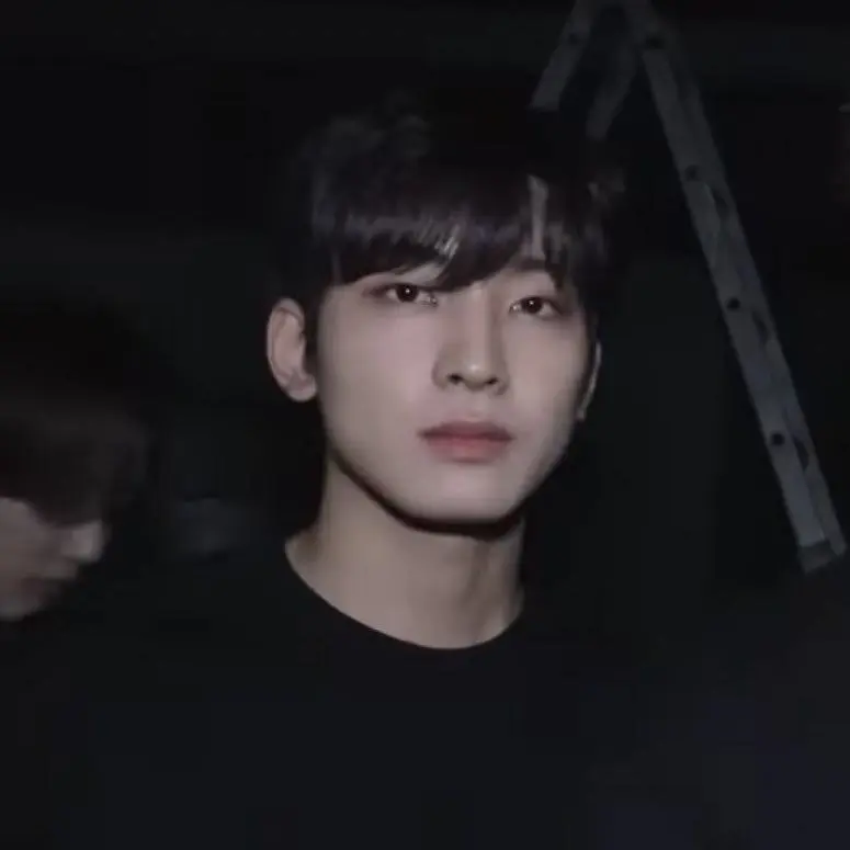 x.1essnzr의 수련회 교관쌤 전원우