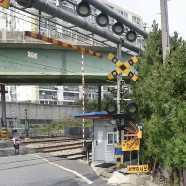 Profile image of 채산 건널목