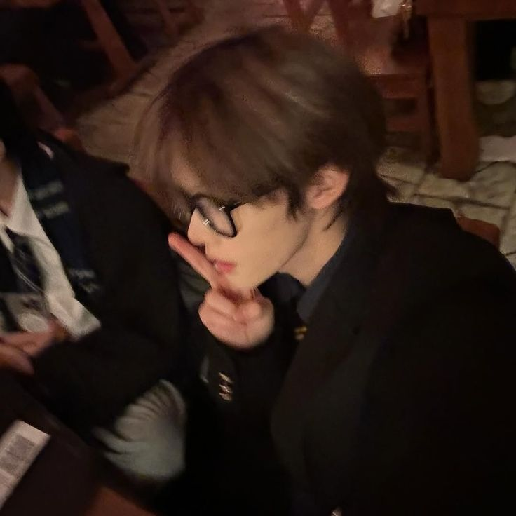 수학여행,짝사랑 남여무리💍 대표 이미지
