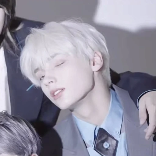 박지한