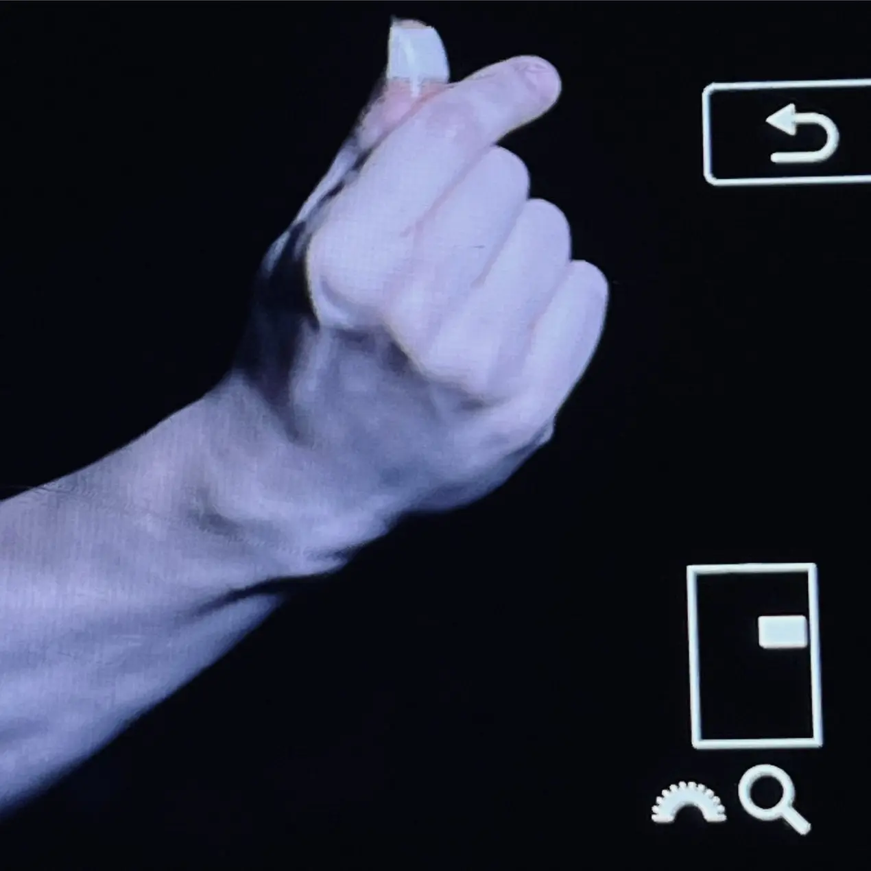 SnarlyOx6040의 윤도운