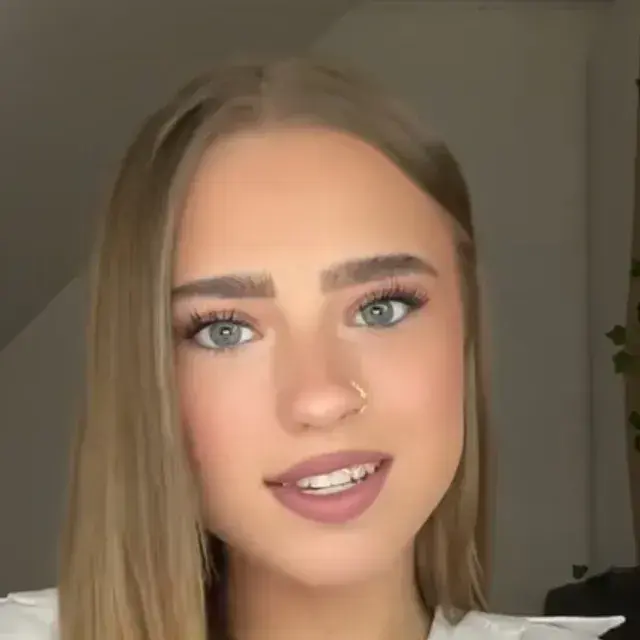 PotentCard1560의 Babysitter