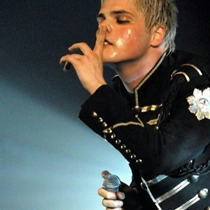 PaleCache6034의 Gerard was