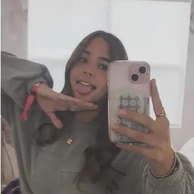Profile image of Ava