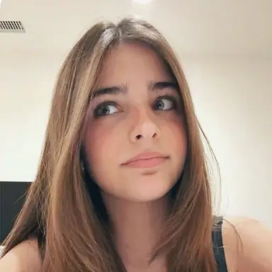 Profile image of Leah