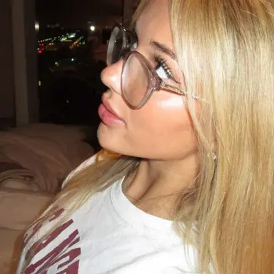 Profile image of Ava