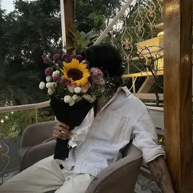 Profile image of Elias vale