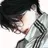 건 우