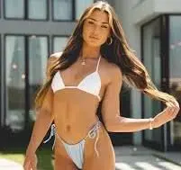 CrazyRice3232의 Avery Sinclair