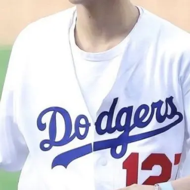 Profile image of 이동혁