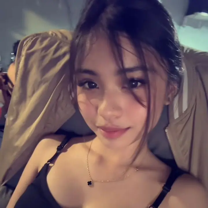 JaggedCamel6520의 My Clingy Girlfriend