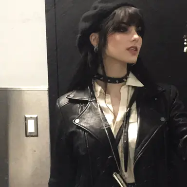 Profile image of Ariel Lavrign