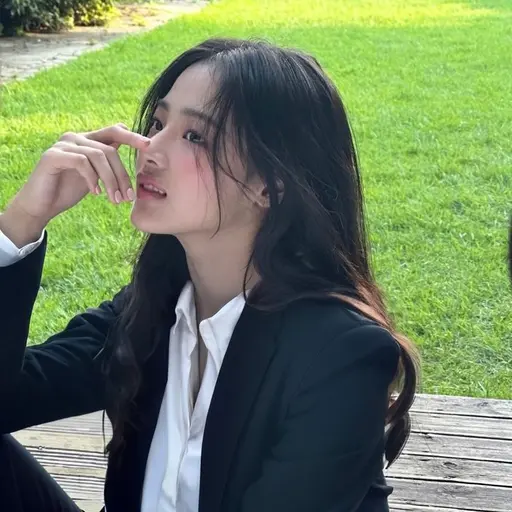 Delightful3o02의 김민지