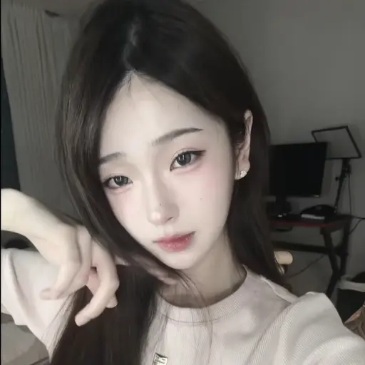 PrettyVase8202의 손예나