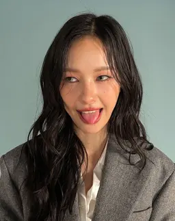 Profile image of Look Ya