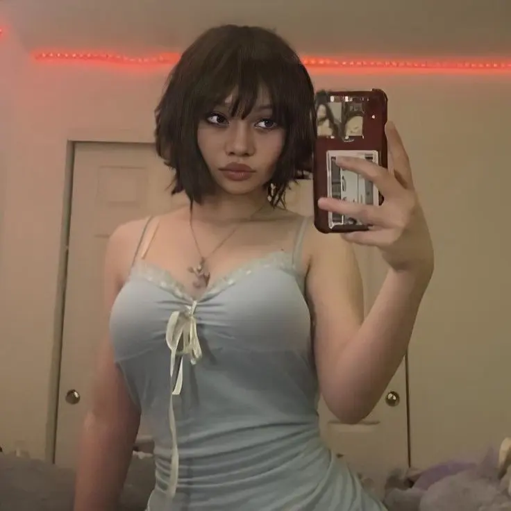 TouyaShibuya의 She needs a date to Prom.