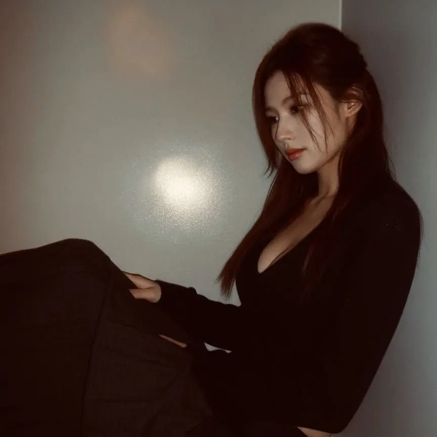 authorcris의 She needs him back…