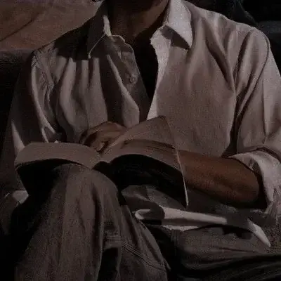 BasicSuit4577의 Adoptive Dad