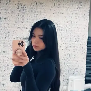 Profile image of Nadia Hassan